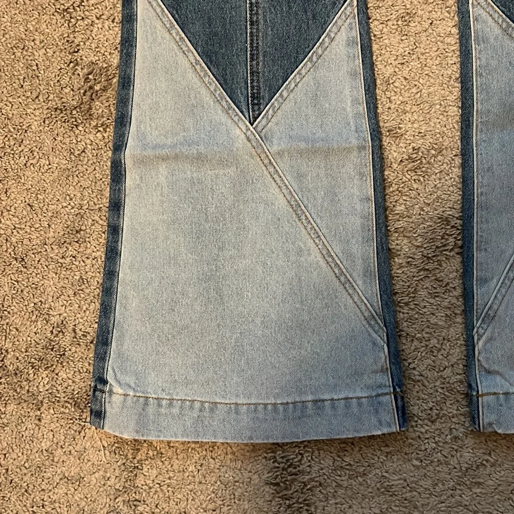 NWOT - SHEIN Colorblock Jeans - Size Medium - Picture 3 of 6